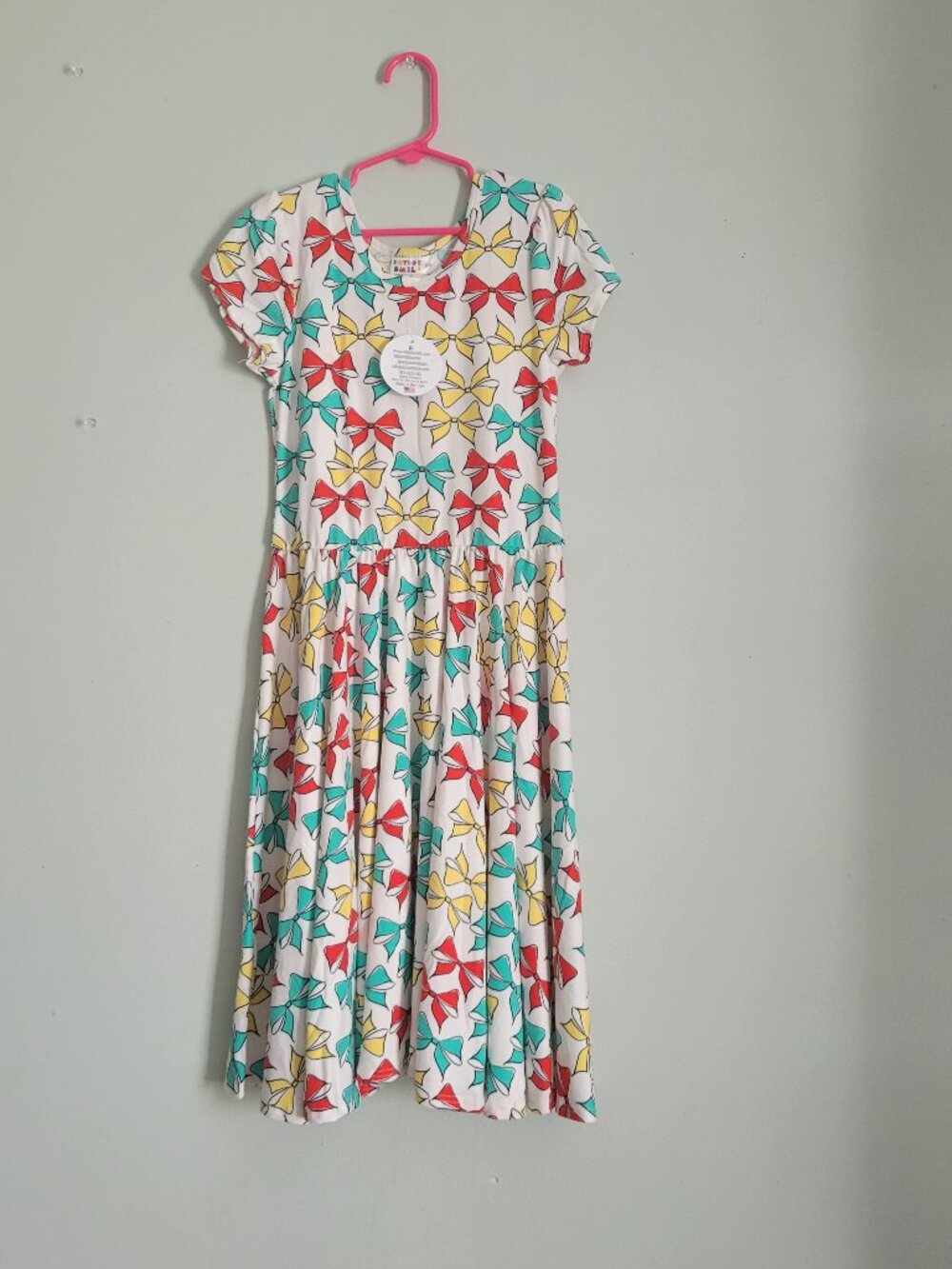 Dot Dot Smile Dress Girl's 8/10 Stretch Cap Sleeve White w/ Red & Green Bows NWT